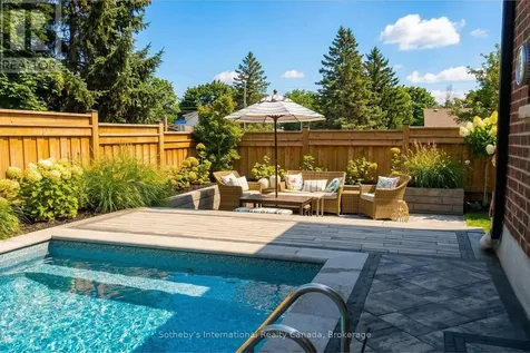 476 Patricia Drive Burlington (bayview) ON L7T 1K2