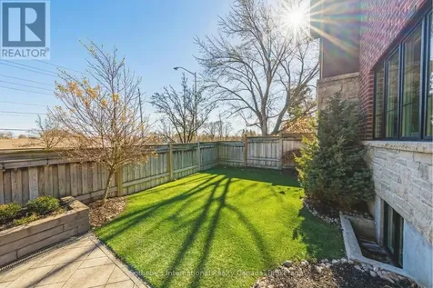 476 Patricia Drive Burlington (bayview) ON L7T 1K2