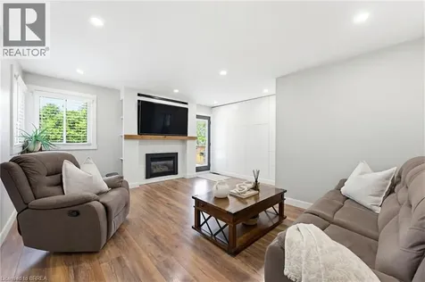 24 Magnolia Street Brantford ON N3R 1P8
