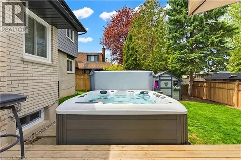 24 Magnolia Street Brantford ON N3R 1P8