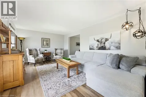 24 Magnolia Street Brantford ON N3R 1P8