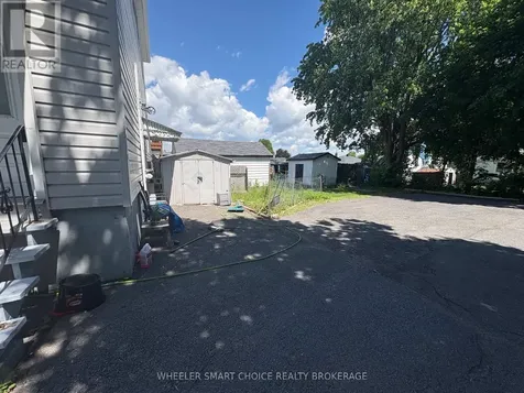 202 Jarvis Street Cornwall ON K6H 5J3