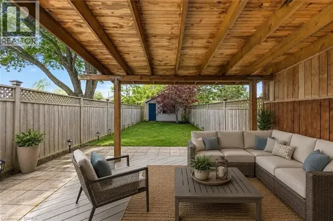210 Golden Orchard Drive Hamilton ON L9C 6J7