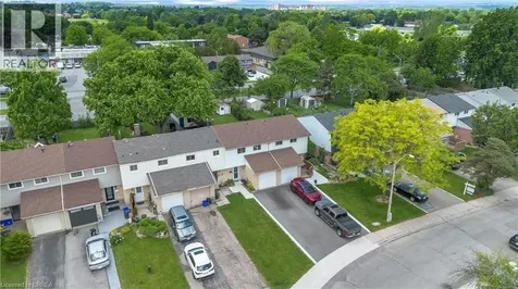 210 Golden Orchard Drive Hamilton ON L9C 6J7