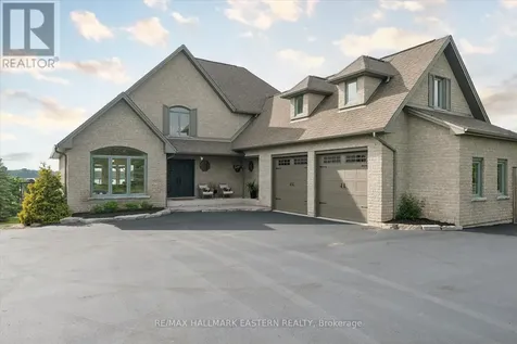2112 Truman Drive Selwyn ON K0L 2H0