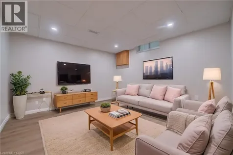 379 Veronica Drive Kitchener ON N2A 2R8