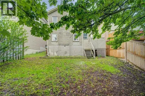 379 Veronica Drive Kitchener ON N2A 2R8