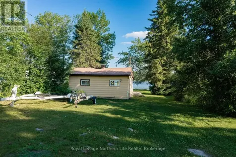 308 Martindale Lane Bonfield ON P0H 1E0