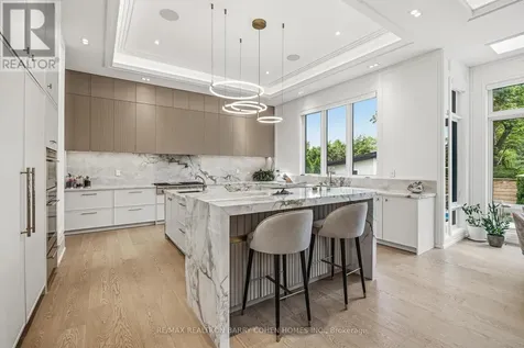 15 Sulgrave Crescent Toronto (st. Andrew-windfields) ON M2L 1W5
