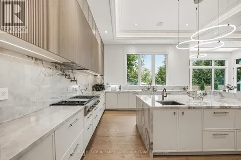 15 Sulgrave Crescent Toronto (st. Andrew-windfields) ON M2L 1W5