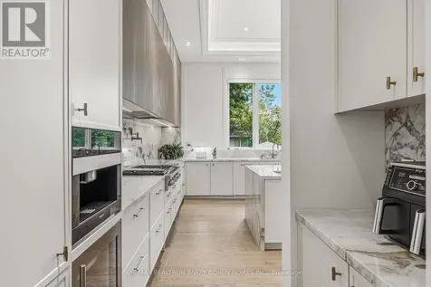 15 Sulgrave Crescent Toronto (st. Andrew-windfields) ON M2L 1W5