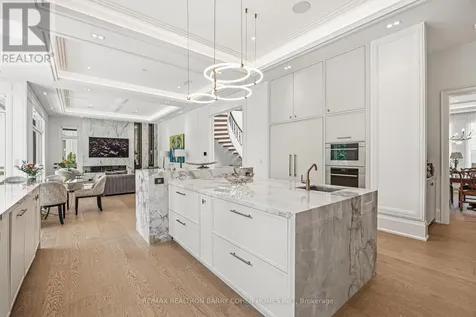 15 Sulgrave Crescent Toronto (st. Andrew-windfields) ON M2L 1W5