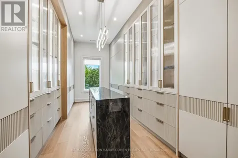 15 Sulgrave Crescent Toronto (st. Andrew-windfields) ON M2L 1W5