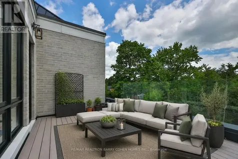 15 Sulgrave Crescent Toronto (st. Andrew-windfields) ON M2L 1W5