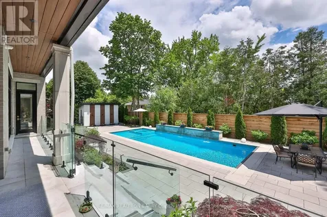 15 Sulgrave Crescent Toronto (st. Andrew-windfields) ON M2L 1W5