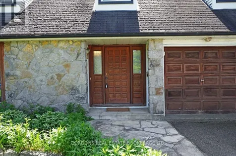 35 Aleutian Road Ottawa ON K2H 7C7