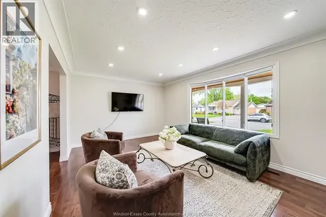 2958 Lloyd George Boulevard Windsor ON N8T 2V1