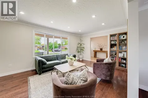 2958 Lloyd George Boulevard Windsor ON N8T 2V1