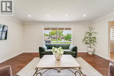 2958 Lloyd George Boulevard Windsor ON N8T 2V1