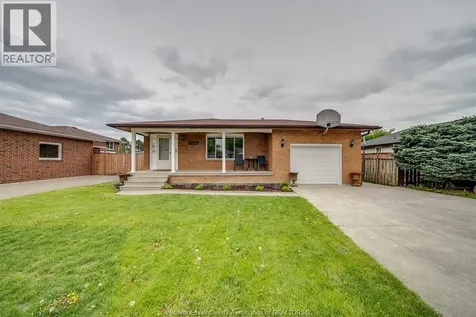 2958 Lloyd George Boulevard Windsor ON N8T 2V1