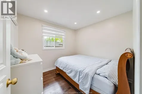 2958 Lloyd George Boulevard Windsor ON N8T 2V1