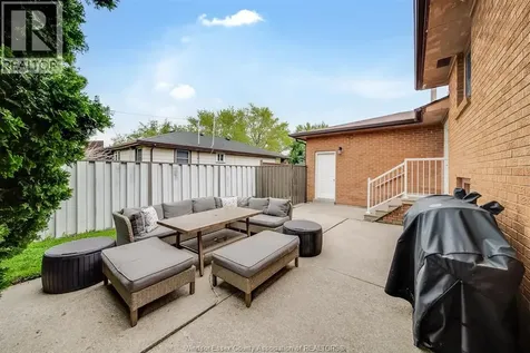2958 Lloyd George Boulevard Windsor ON N8T 2V1