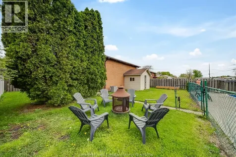 2958 Lloyd George Boulevard Windsor ON N8T 2V1