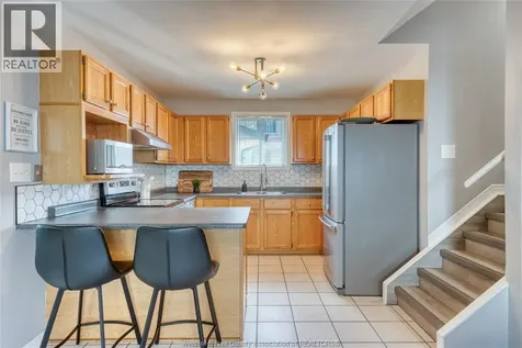 4750 Theresa Place Windsor ON N8T 3M8