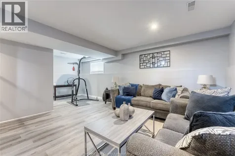 4750 Theresa Place Windsor ON N8T 3M8