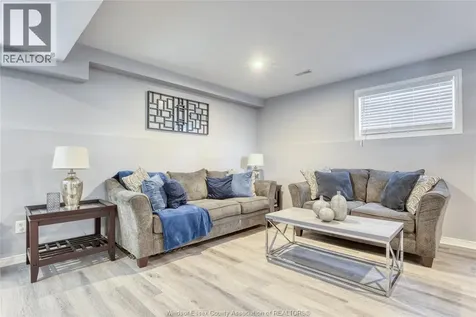 4750 Theresa Place Windsor ON N8T 3M8