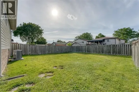 4750 Theresa Place Windsor ON N8T 3M8