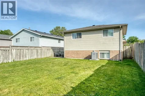 4750 Theresa Place Windsor ON N8T 3M8