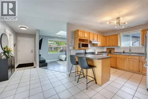 4750 Theresa Place Windsor ON N8T 3M8