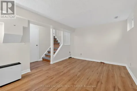 4 Gowrie Drive Ottawa ON K2L 2S4