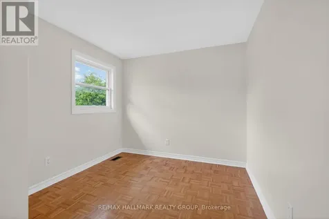 4 Gowrie Drive Ottawa ON K2L 2S4