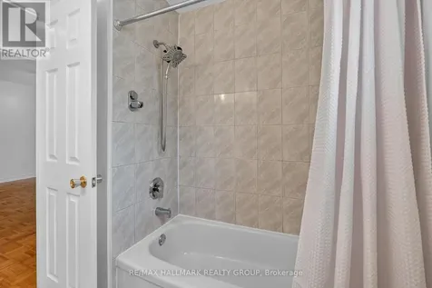 4 Gowrie Drive Ottawa ON K2L 2S4