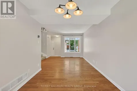 130 College Circle Ottawa ON K1K 4R9