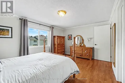 1689 Boisbriand Crescent Ottawa ON K1C 4V6