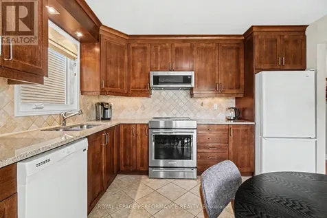 1689 Boisbriand Crescent Ottawa ON K1C 4V6