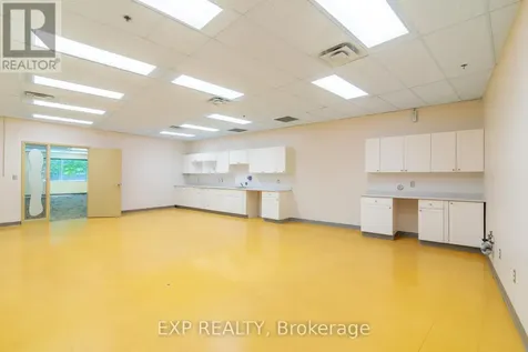 31 Auriga Drive Ottawa ON K2E 1C4
