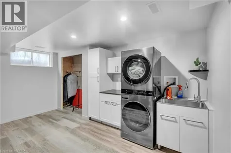 12 Brantwood Park Road Brantford ON N3P 1G2