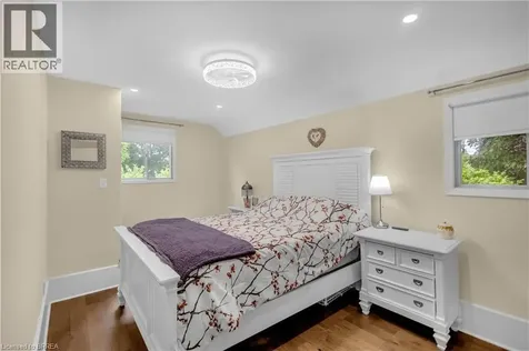 11 Tutela Heights Road Brantford ON N3T 1A2