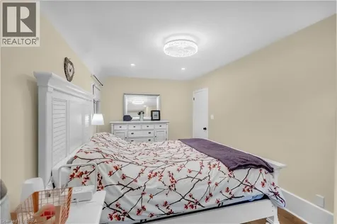 11 Tutela Heights Road Brantford ON N3T 1A2