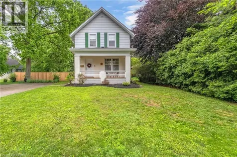 11 Tutela Heights Road Brantford ON N3T 1A2