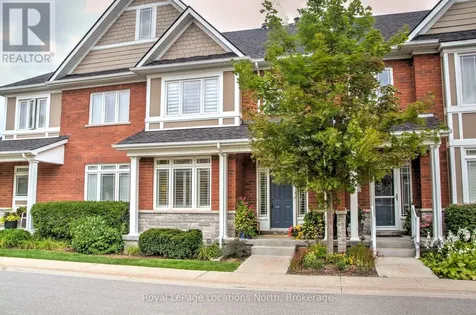 7 Collship Lane Collingwood ON L9Y 0J6
