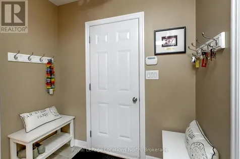 7 Collship Lane Collingwood ON L9Y 0J6