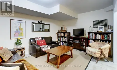 7 Collship Lane Collingwood ON L9Y 0J6