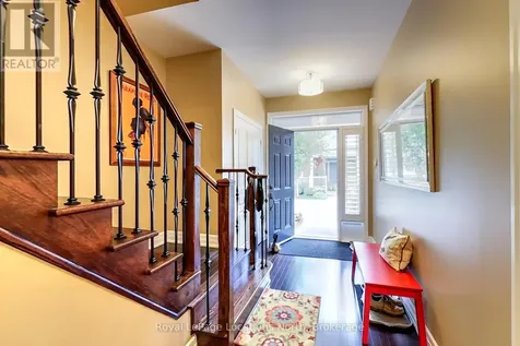 7 Collship Lane Collingwood ON L9Y 0J6