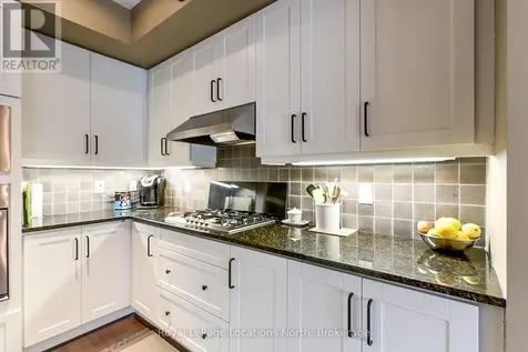 7 Collship Lane Collingwood ON L9Y 0J6