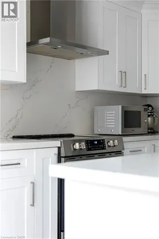 2390 Sinclair Circle Burlington ON L7P 3C3